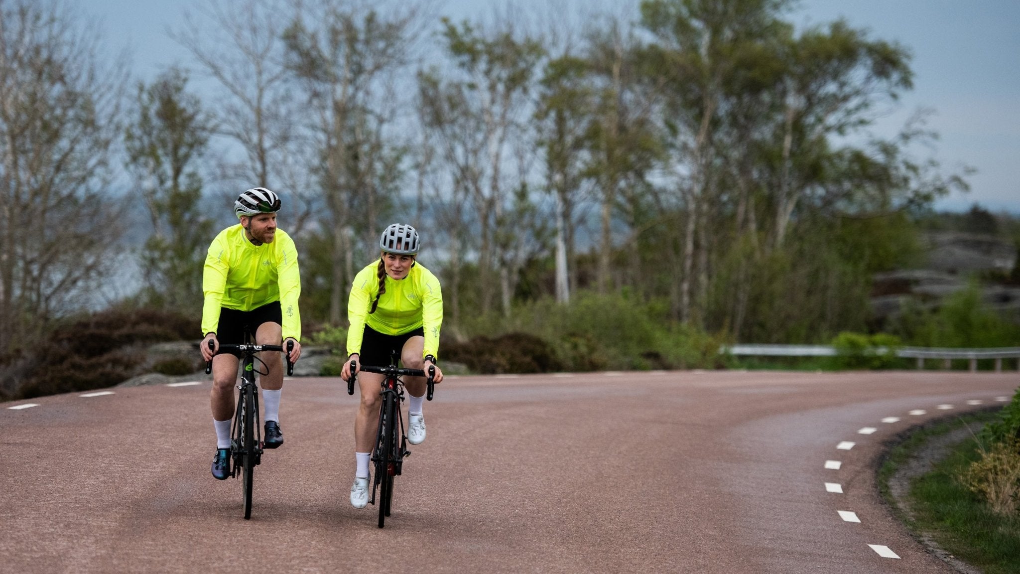 Wind Jackets and Gilets for Men & Women - Sigr