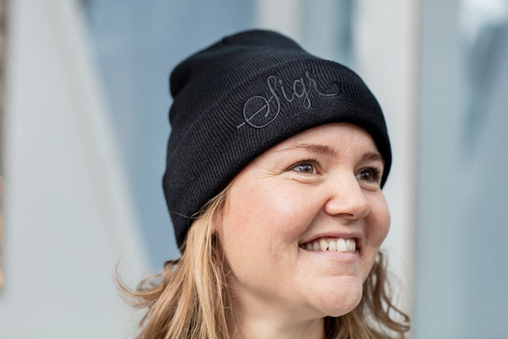 Kungsörn Logo Beanie by Sigr Cycling Clothing