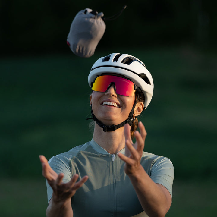 Näckrosleden Women's Grey Ultra-Lightweight Cycling Rain Jacket
