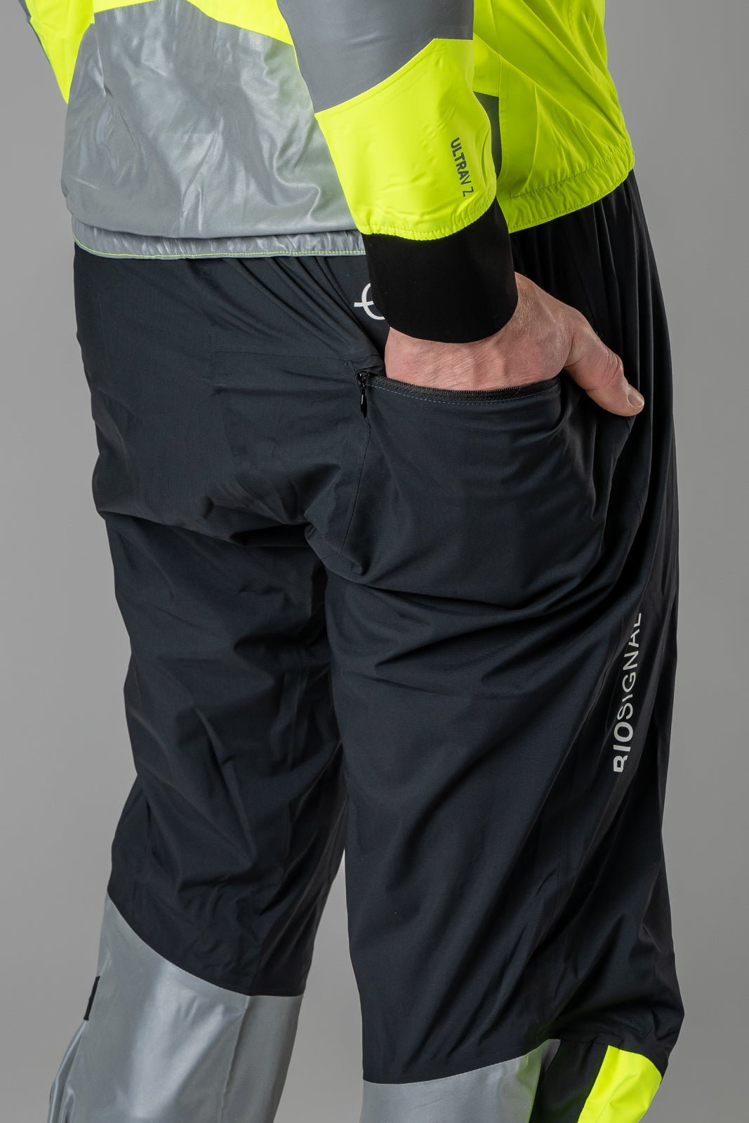 Östkusten Biomotion Ultraviz Cycling Rain Trousers for Men and Women by Sigr Cycling Clothing