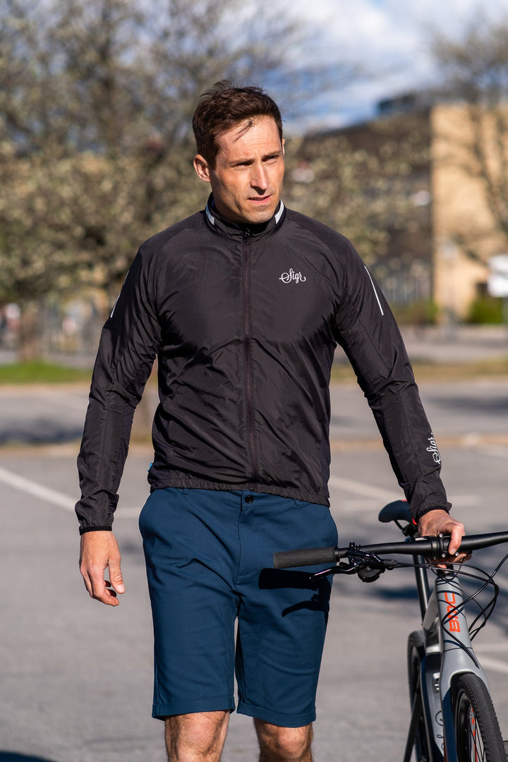 Treriksröset Black Men's Cycling Wind/Pack Jacket by Sigr Cycling Clothing