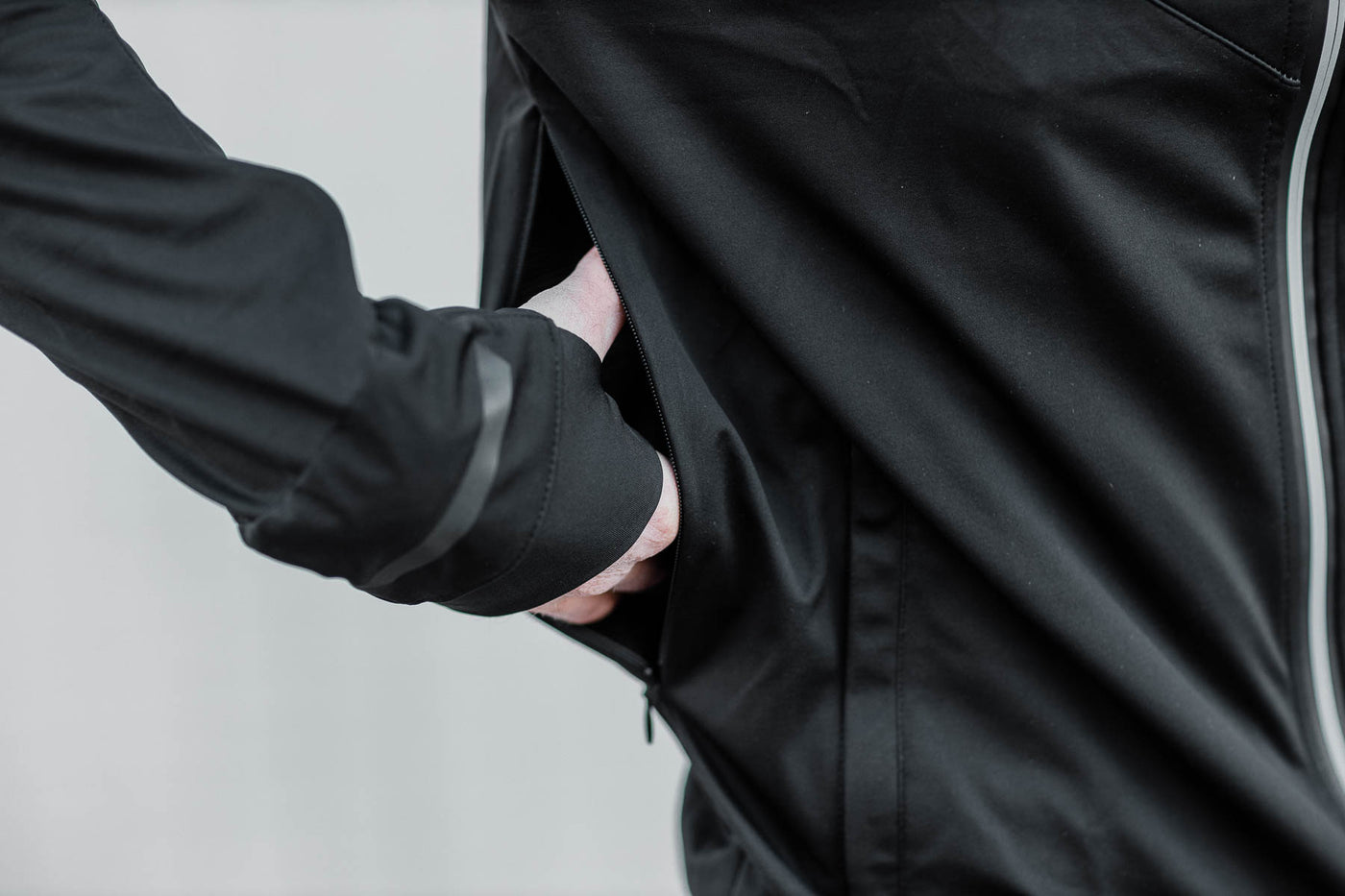 Sigr Gotlandsleden City - Black Soft Shell Merino Cycling Jacket for Men