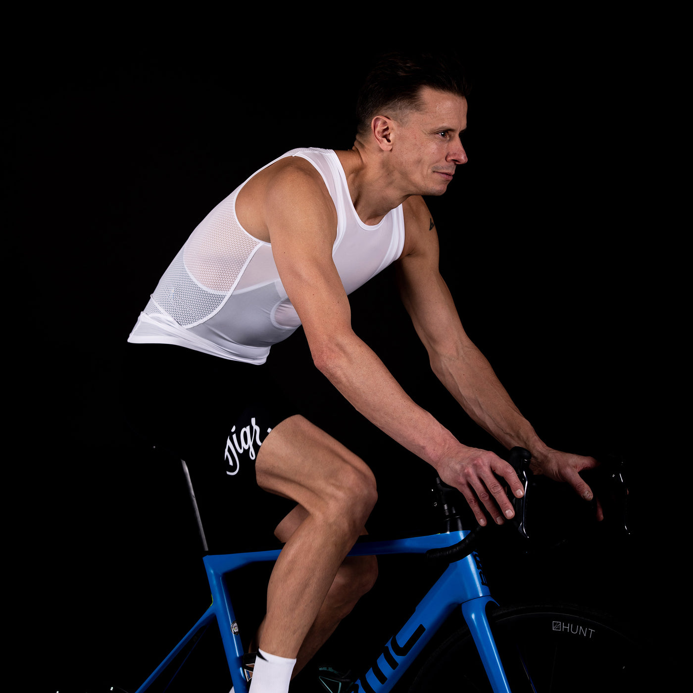 Sigr Landsväg - longer on your leg - Cycling Bib Shorts for Men