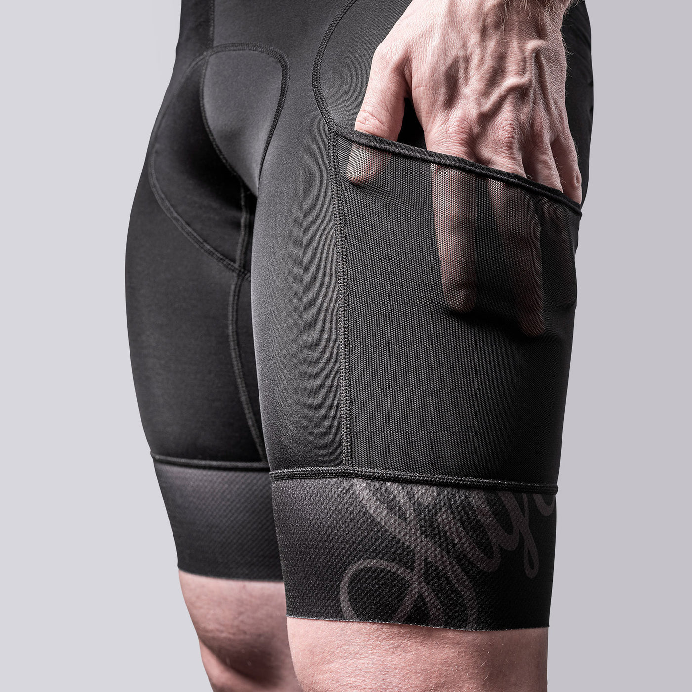 Sigr Riksväg 92 PRO Cargo - Cycling Bib Shorts with Thigh Pockets for Men