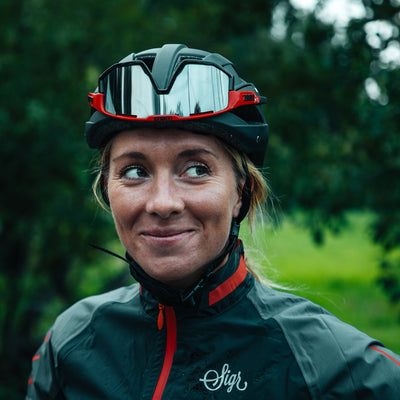 Sigr Västkusten Women's Cycling Rain Jacket: Waterproof, Breathable & Sophisticated Performance