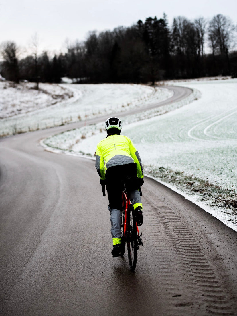 Sigr Östkusten Women's Cycling Rain Jacket: Waterproof, Breathable & High-Visibility Performance