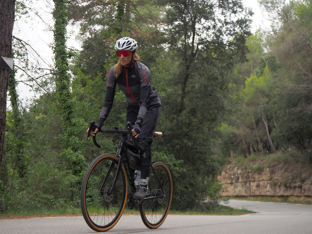 Västkusten Women's Black Cycling Rain Jacket: Waterproof & Stylish – Sigr